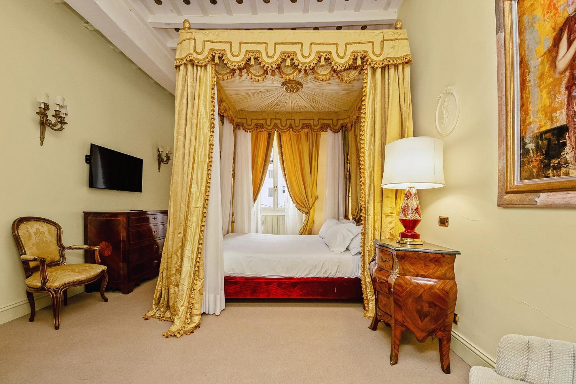 Ych-Magnifica Residenza A Campo De Fiori Apartment Rome Bagian luar foto